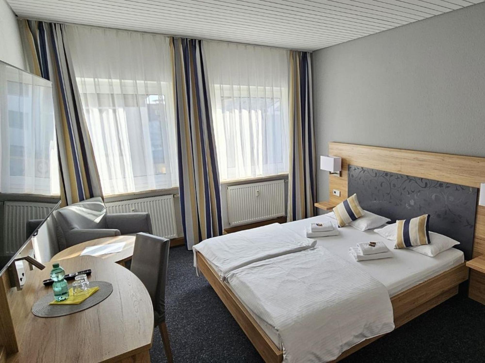 Hotel Hirsch Günzburg Eksteriør bilde