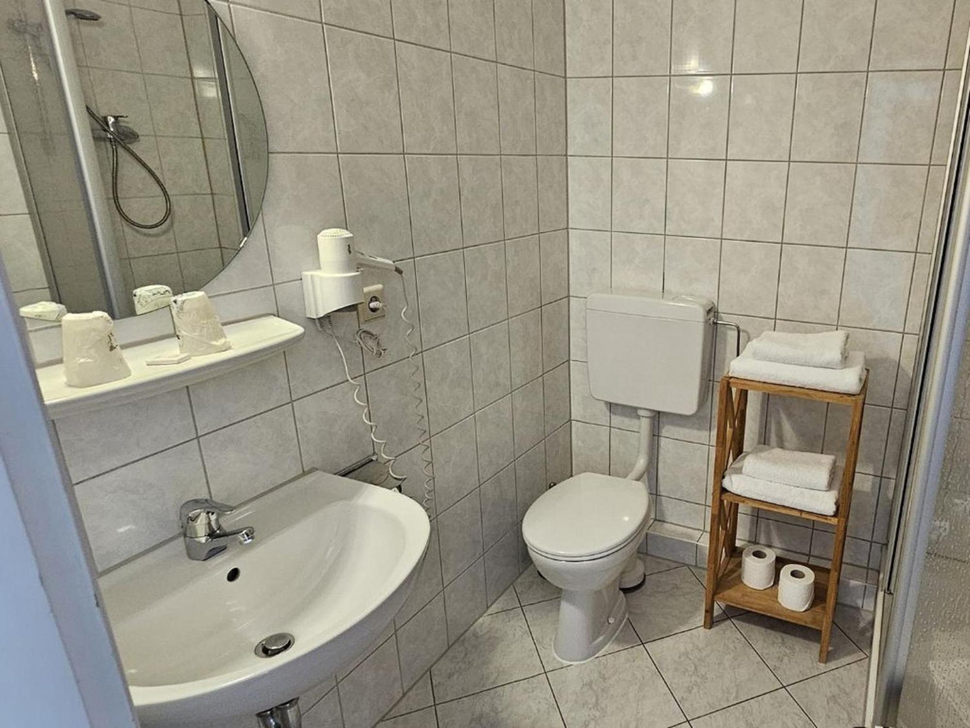 Hotel Hirsch Günzburg Eksteriør bilde