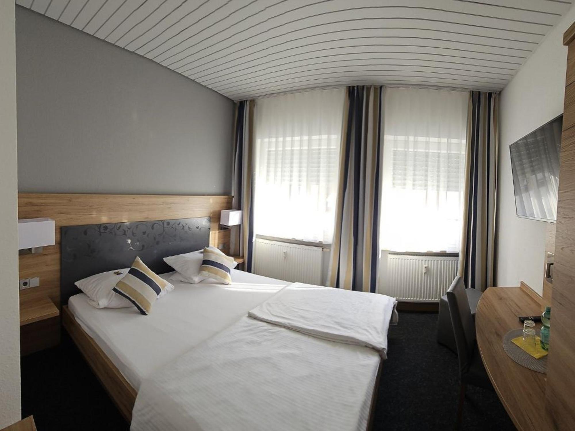 Hotel Hirsch Günzburg Eksteriør bilde